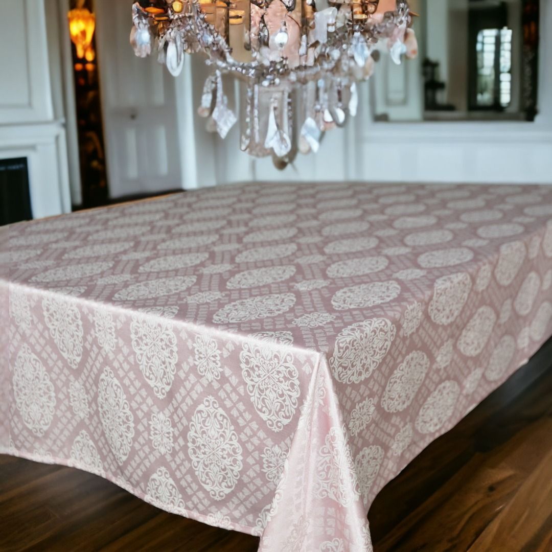 roze-sisarka-stolnjak